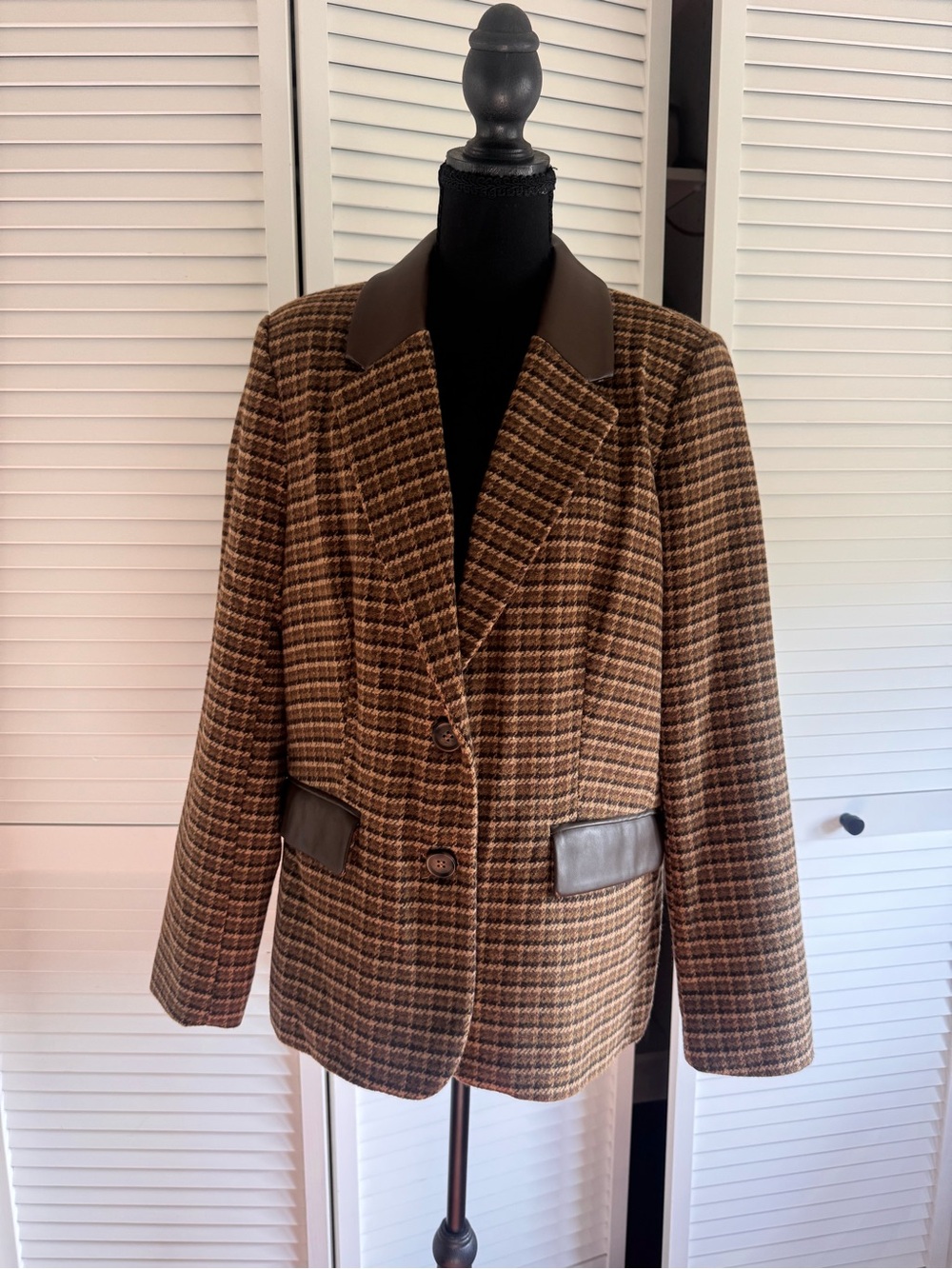 Steve Madden Brown Plaid Blazer with Dark Brown Trim NWT